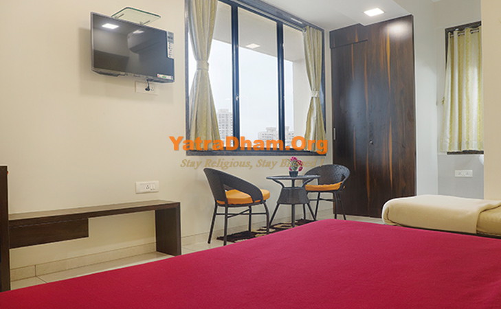 Bruhad Mumbai Gujarati Samaj 4 Bed AC Room View 2