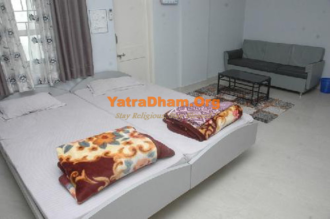 Bhuj Kutchi Visa Oswal Community Center Bhavan (Amar Sans Bhavan) Room View1