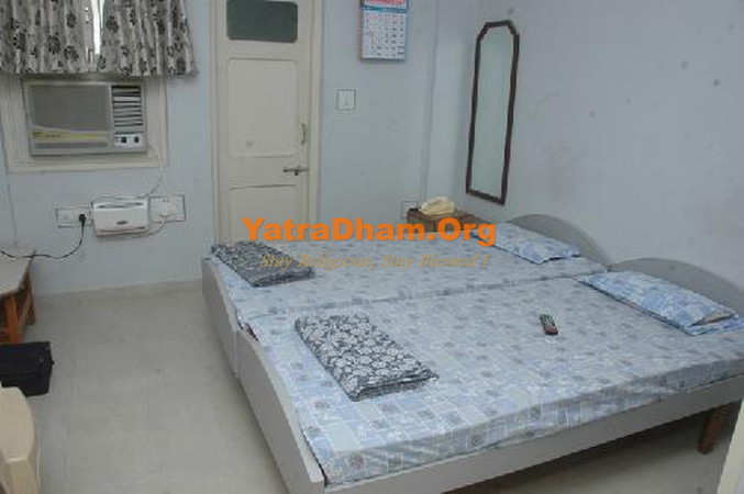 Bhuj Kutchi Visa Oswal Community Center Bhavan (Amar Sans Bhavan) Room View3