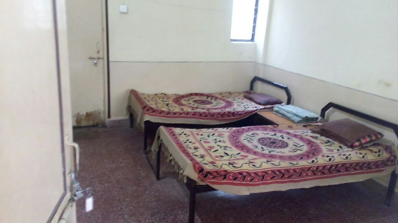 Morgaon-Maheshwari Bhakt Nivas_2 Bed Non A/c. Room