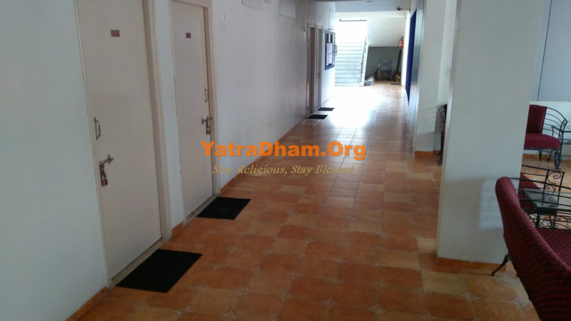 Ahmedabad Dada Bhagvan Trimandir Adalaj Dormitory Hall