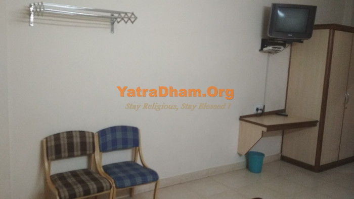Ahmedabad_Shree Swaminayan Gadi Sansthan_2 Bed Ac Room View 3