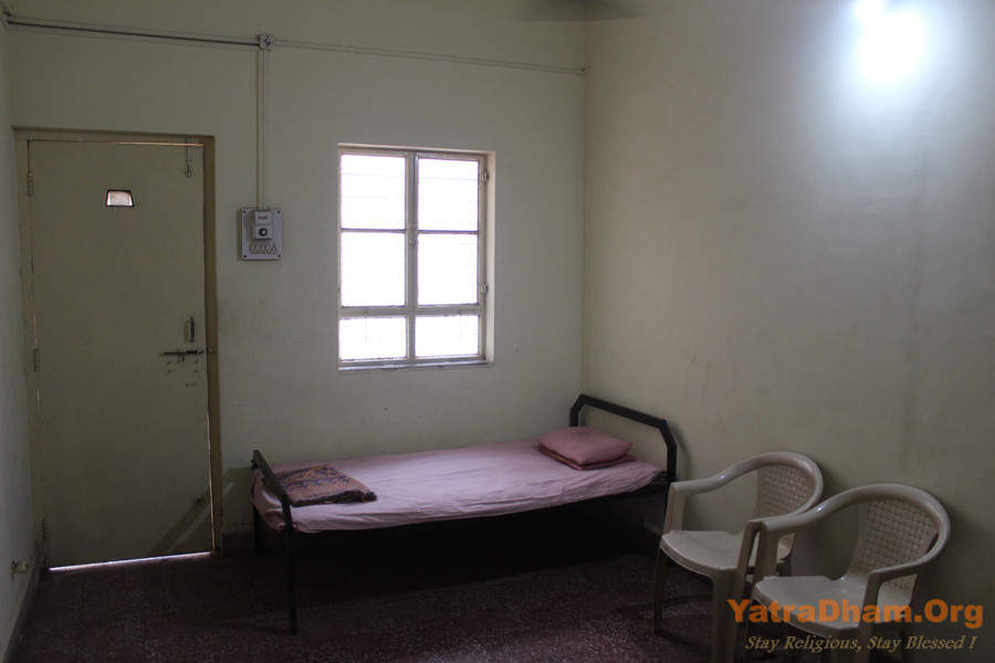 Alandi_Maheshwari_Bhakt_Nivas_2 Bed_Non Ac. Room_View3