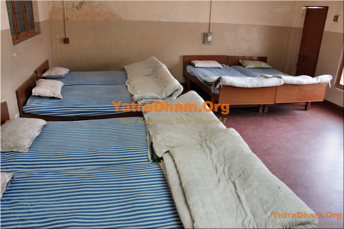 Ambaji Brahmbhatt Pathikashram Dharamshala Room View3