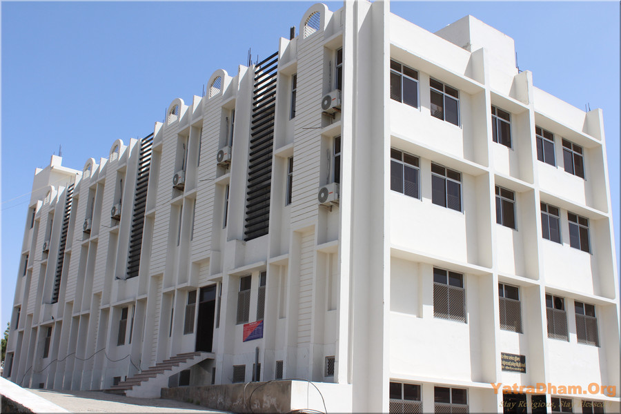 https://m.ydrooms.space/media/catalog/product/a/y/ayad_tirth_udaipur_dharamshala.jpg