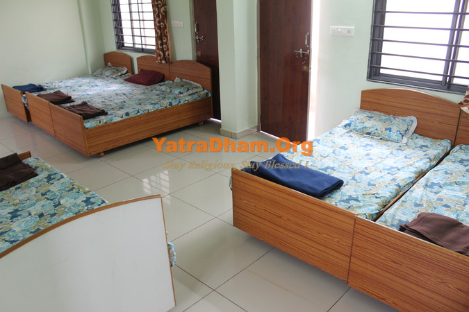 Becharaji Khatri Samaj Gynati Dharamshala_6 Bed Room_View1