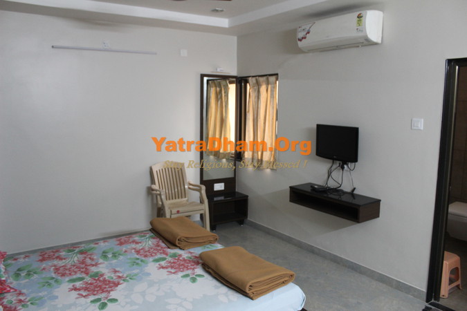 Bhuj Lalchand Thavar Dosa Bhai Dharamshala 2 Bed AC Room View 2