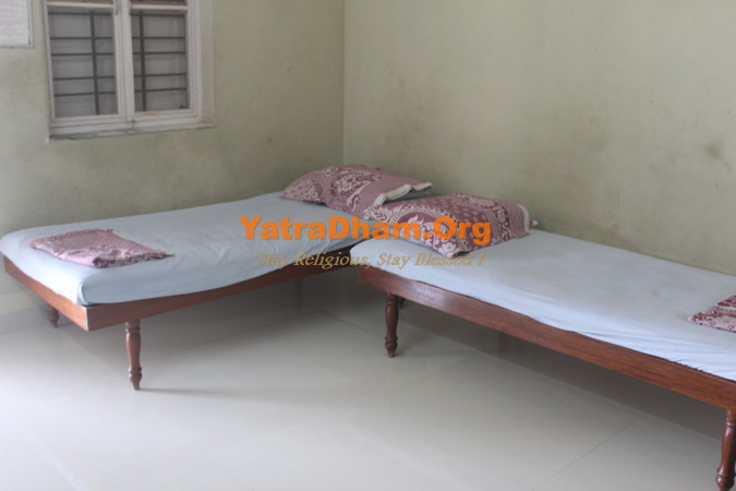 Bhuj Yashodhan Vardhan Bouter Jinalay 2 Bed Non AC Room View
