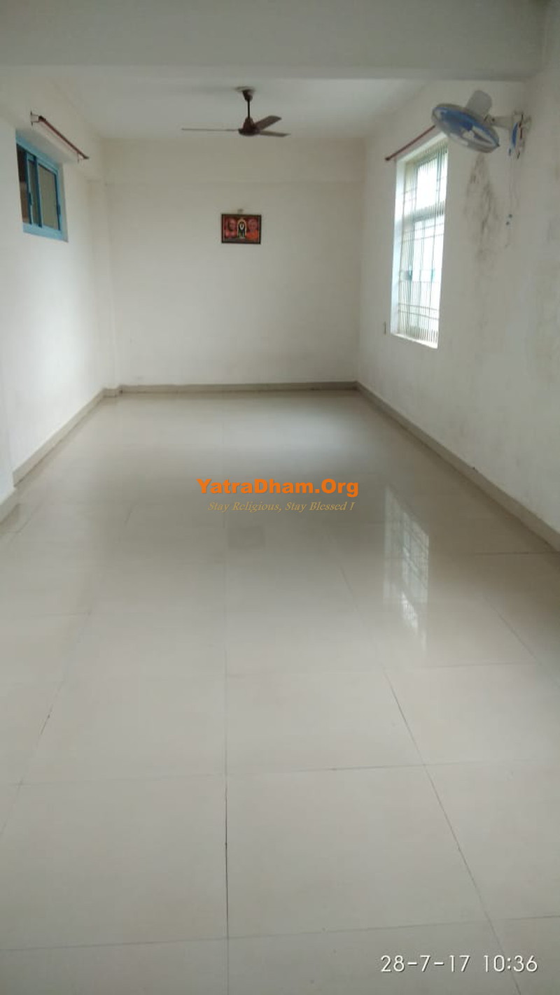 Chitrakoot Adichunchunagiri Mahasansthan math 2 Bed Room View 2