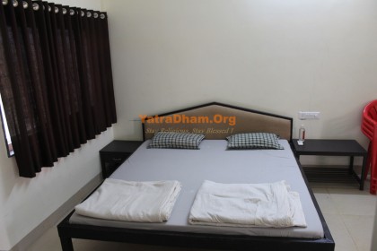 Shri Balmukund Ashram Jhalariya Math (Near Mahakaleshwar Temple) - Ujjain