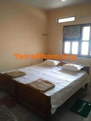 Varanasi - Kailash Bhawan