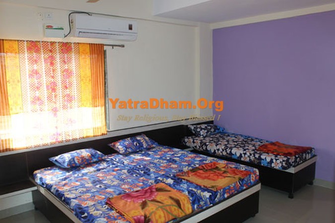 Shirdi - Sai Kamala Bhavan