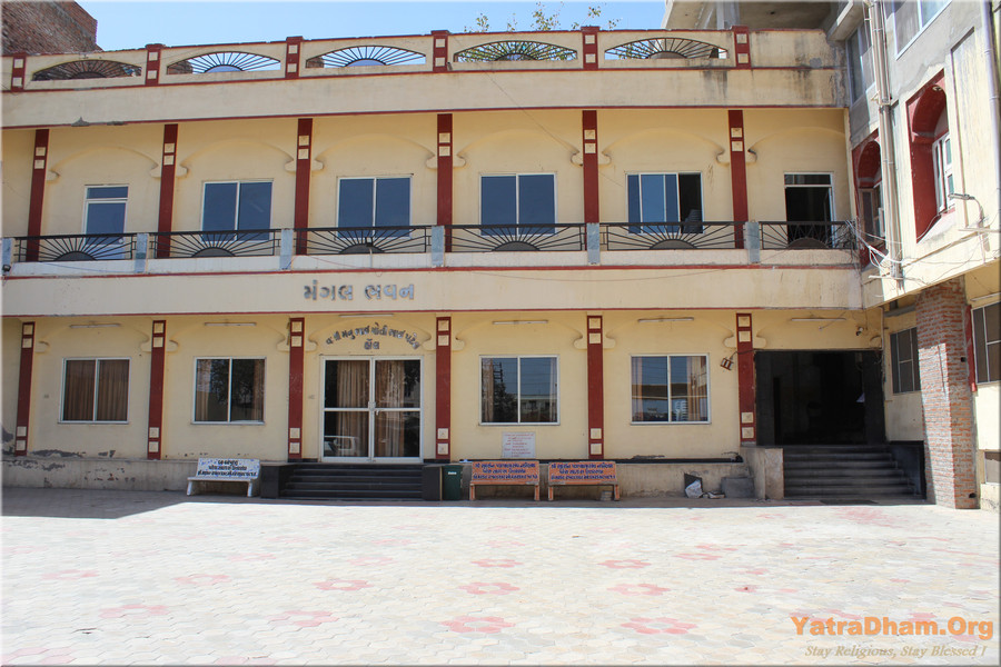 https://m.ydrooms.space/media/catalog/product/g/u/gujarati_samaj_udaipur_dharamshala.jpg