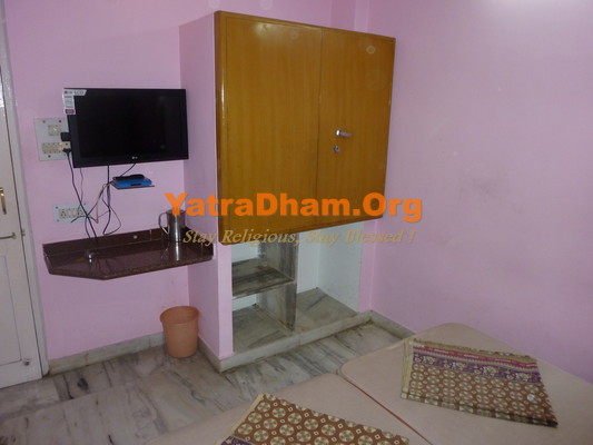 Haridwar Jai Bajrang Bali Dharamshala Room View3