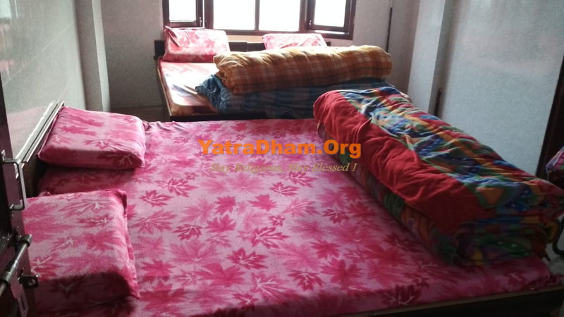 Shimla Laxminarayan Mandir Aggarwal Dharamshala 4 Bed Non AC Room View1