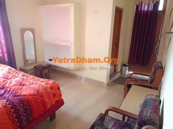 Badrinath Narmada Bhavan 2 Bed Non AC Room VIew4