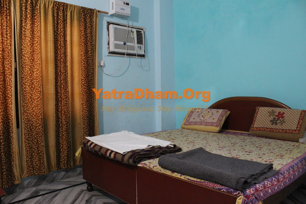 Haridwar Keval Dham Dharamshala Room View1