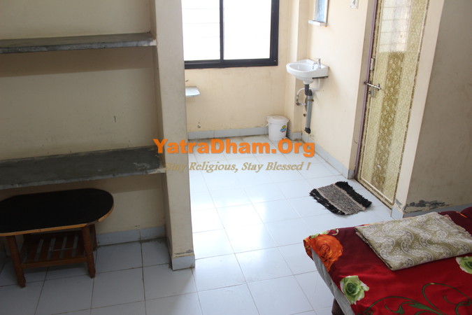 Dakor Limbachi Valand Sarvajanik Dharamshala 2 Bed Non Ac Room View-2