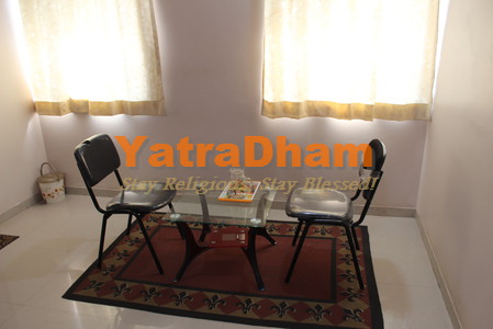 Maheshwari_Bhakt_Nivas_Dharamshala_2_Bed_Ac_Room _View3