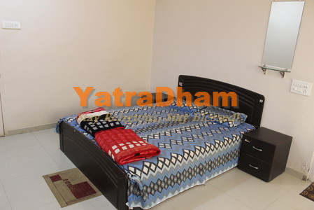 Maheshwari_Bhakt_Nivas_Dharamshala_2_Bed_Ac_Room _View2