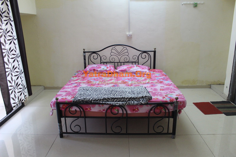 Narsinhwadi (Kolhapur)-Shri Mahadaba Patil Maharaj Dharamshala_2_Bed_Non_Ac_Room View1
