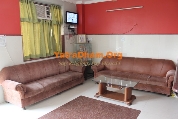 Tarachand_Bansal_Seva_Sadan_Dharamshala_Waiting Area