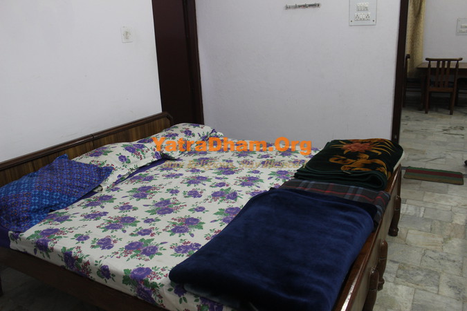 Baba Kali Kamli Dharamshala In Uttarkashi Room View1