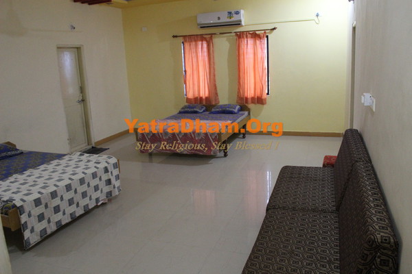 Dwarka_Govaliya_Dham_4 Bed_A/c. Room_View1