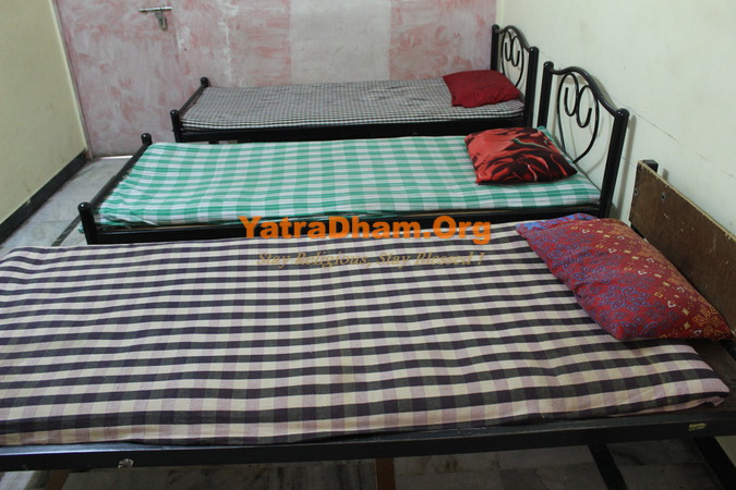 Pandharpur Shri Pandurang Bhavan (Vithaldas Bhavan) AC Room View3