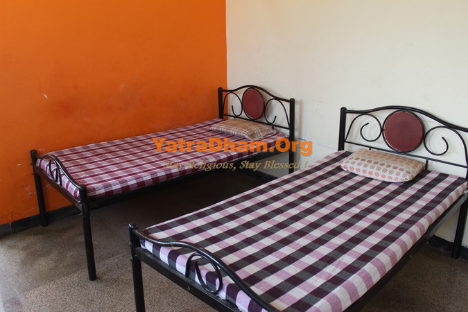 Pandharpur Shri Pandurang Bhavan (Vithaldas Bhavan) AC Room View1