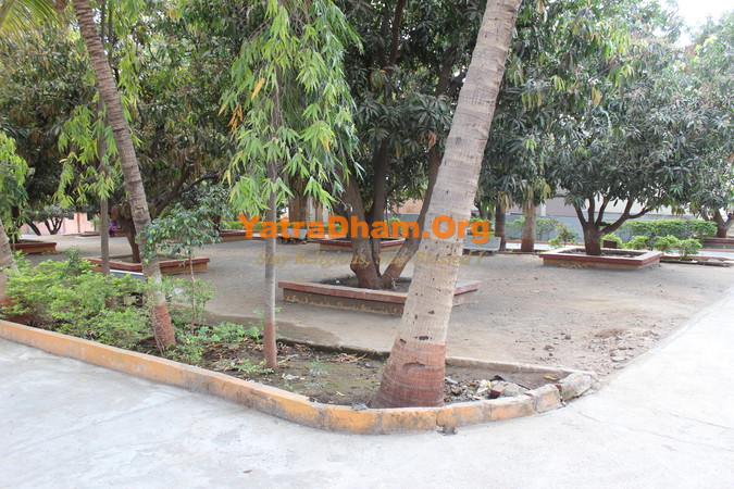 Junagadh Bharti Ashram Garden