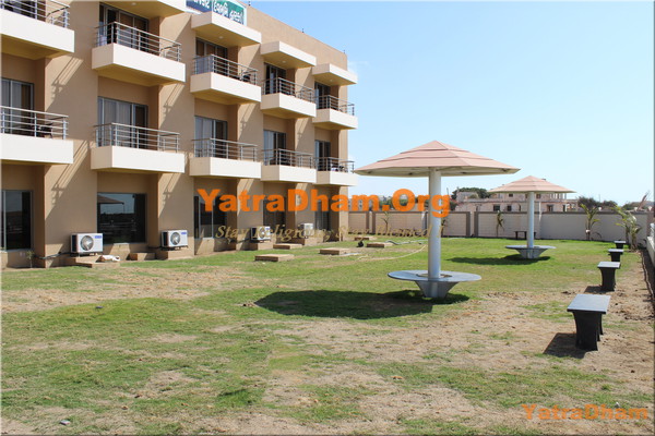 Saurashtra_Leuva_Patel_Dharmashala_Dwarka_Garden