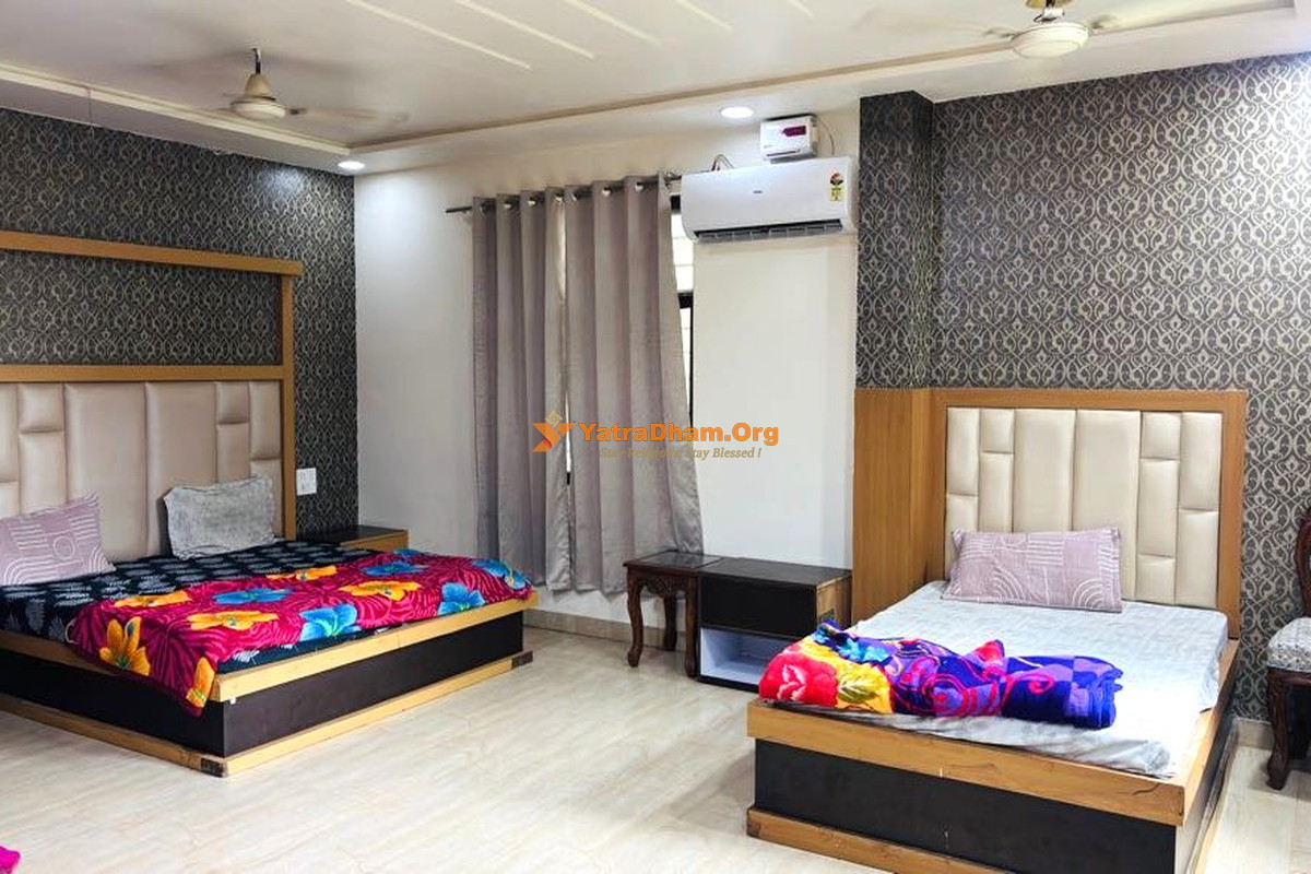 Ved Bihari Dham Ashram Vrindavan 3 Bed Room View