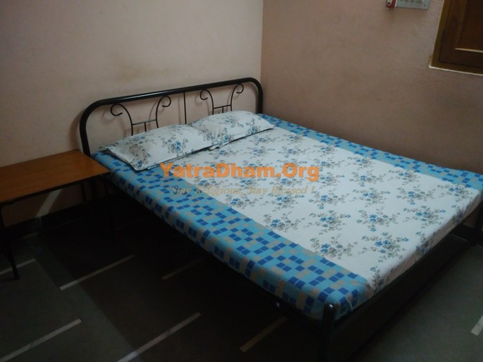Indore_Gujarati Samaj_Shree Ram Atithi Gruh_2 Bed Non Ac Room