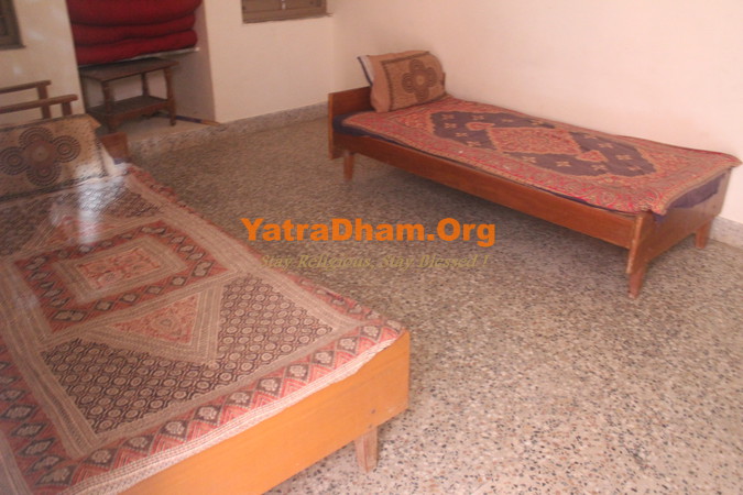 Bhuj Ishwar Ashram Seva Trust (Vandhay Tirth Dham) 2 Bed Non Ac Room View 2