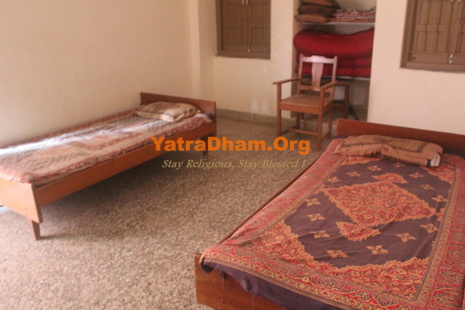 Bhuj Ishwar Ashram Seva Trust (Vandhay Tirth Dham) 2 Bed Non Ac Room View 1