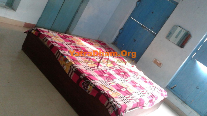 Jagannath Puri Doodwavala Dharamshala 2 Bed Non AC Room View 4
