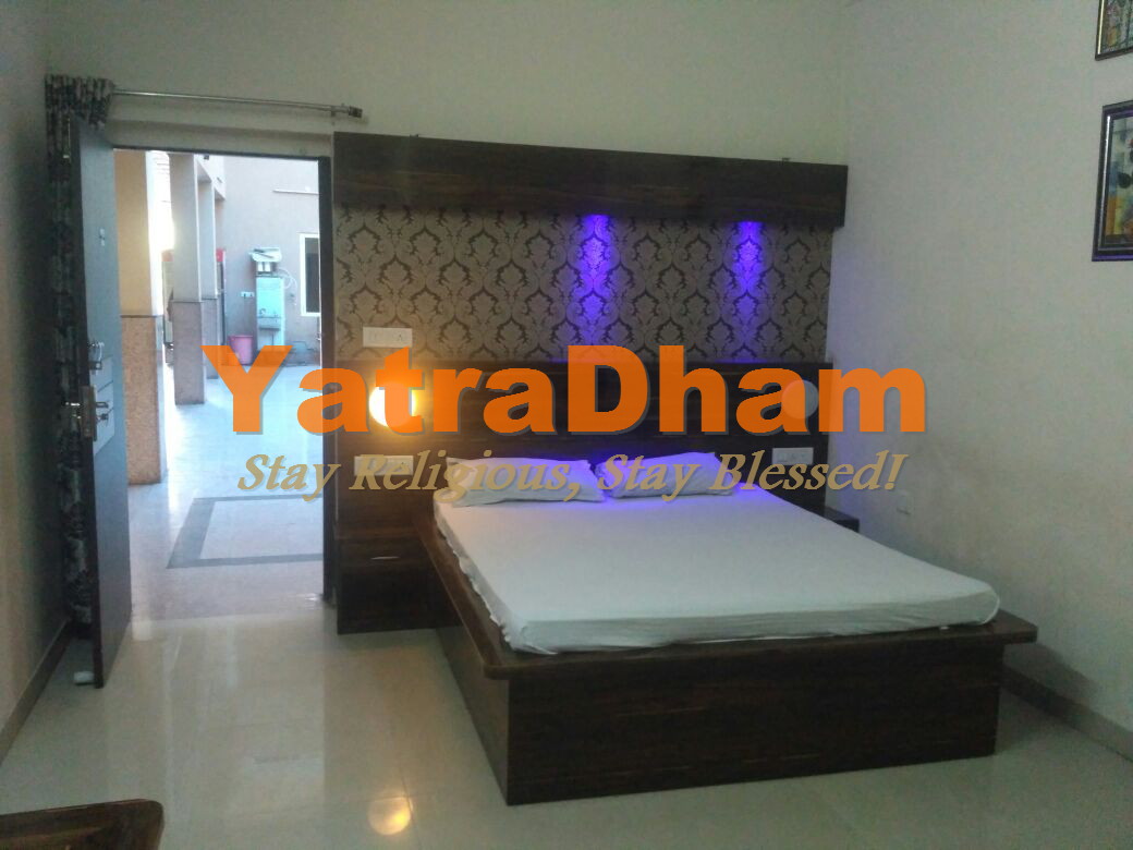 Jaipur_Khandelwal_Dharamshala_2 Bed_AC Room1