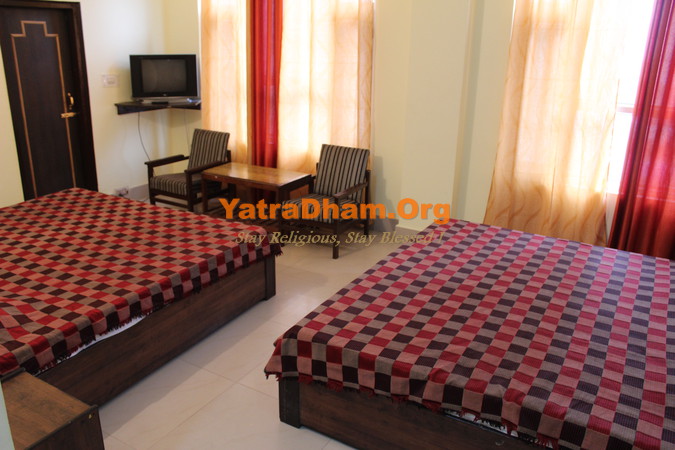 Katra Yatri Nivas 2 Bed Non AC Room View4