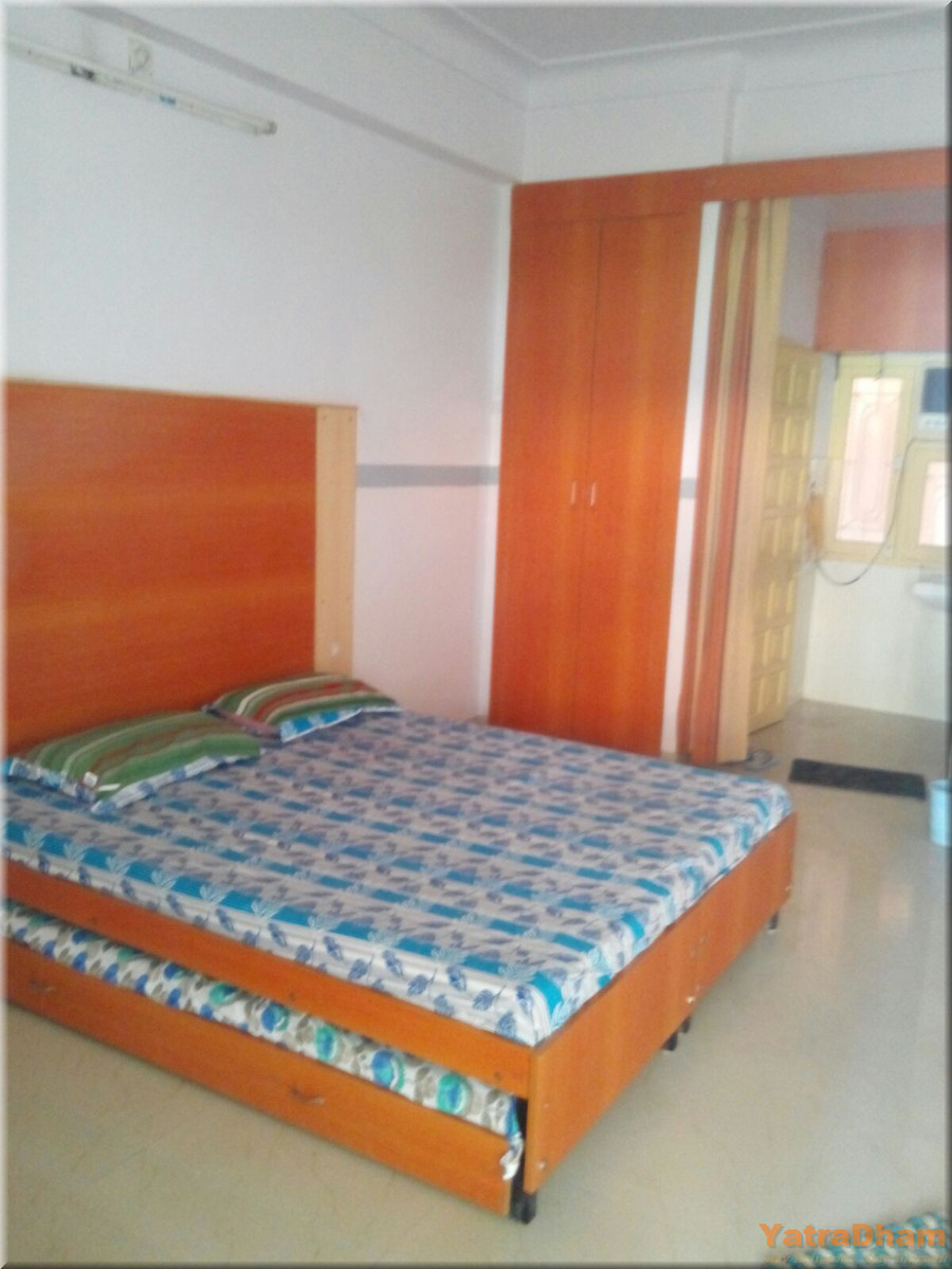 Kesariyaji_Tirth_Rishabhdeo_Dharamshala_Room_View1