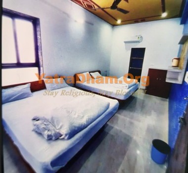 khatu_-_yd_stay_hotel_dhanna_bhagat_4 Bed ac room