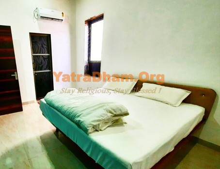 khatu_-_yd_stay_hotel_dhanna_bhagat_2 Bed ac room