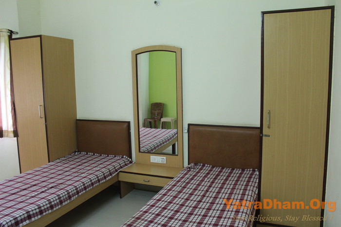Lonavala_Jaihind_Mahaveer_Sanatorium_Health_Resort_2 Bed_A/c Room_View2