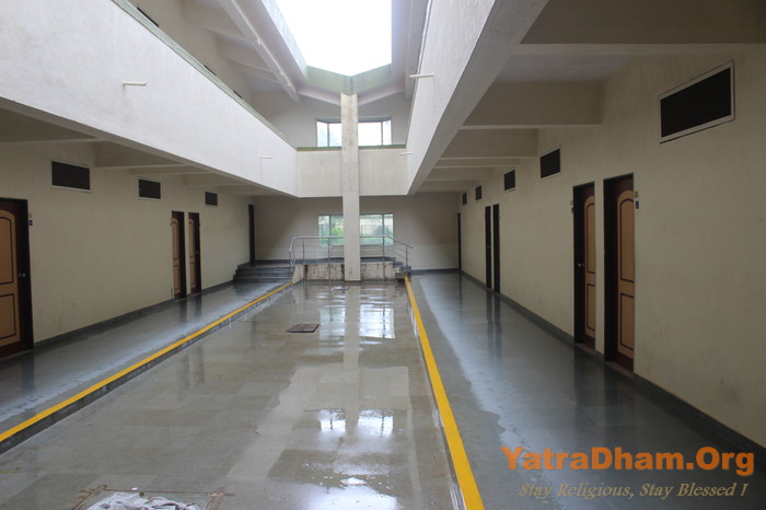 Lonavala_Jaihind_Mahaveer_Sanatorium_Health_Resort_2 Bed_A/c Room_View4