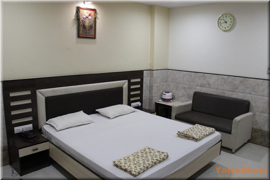 Maheshwari_Seva_Kunj_Dwarka_Dharamshala_2 Bed_A/c._Room_View1