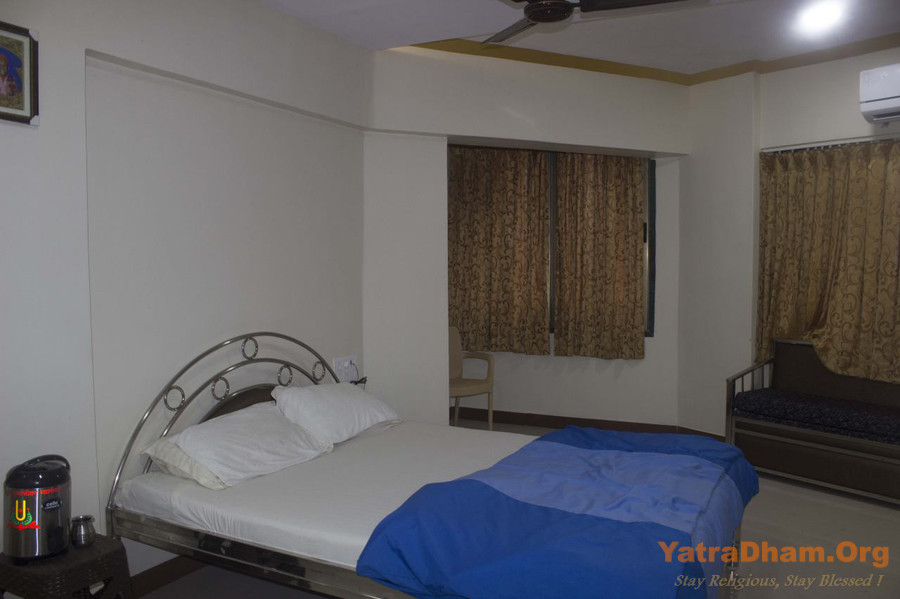 Mumbai_Shree_Mukta_Jivan_Swamibapa_Dharamshala_2 Bed_Deluxe A/c. Room_View1