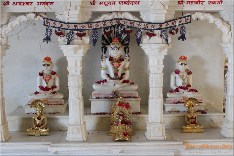 Padma_Prabhsuri_Bhavan_Lord_Madhuvan Parshwanathji
