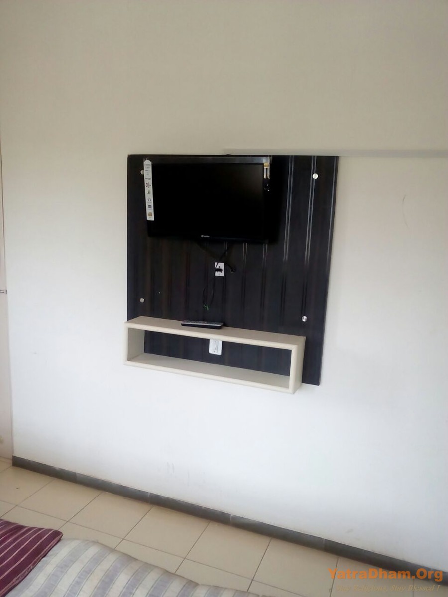 Panchagani_Kantilal_Vakharia_Sanatorium_Non A/c. Room_View2