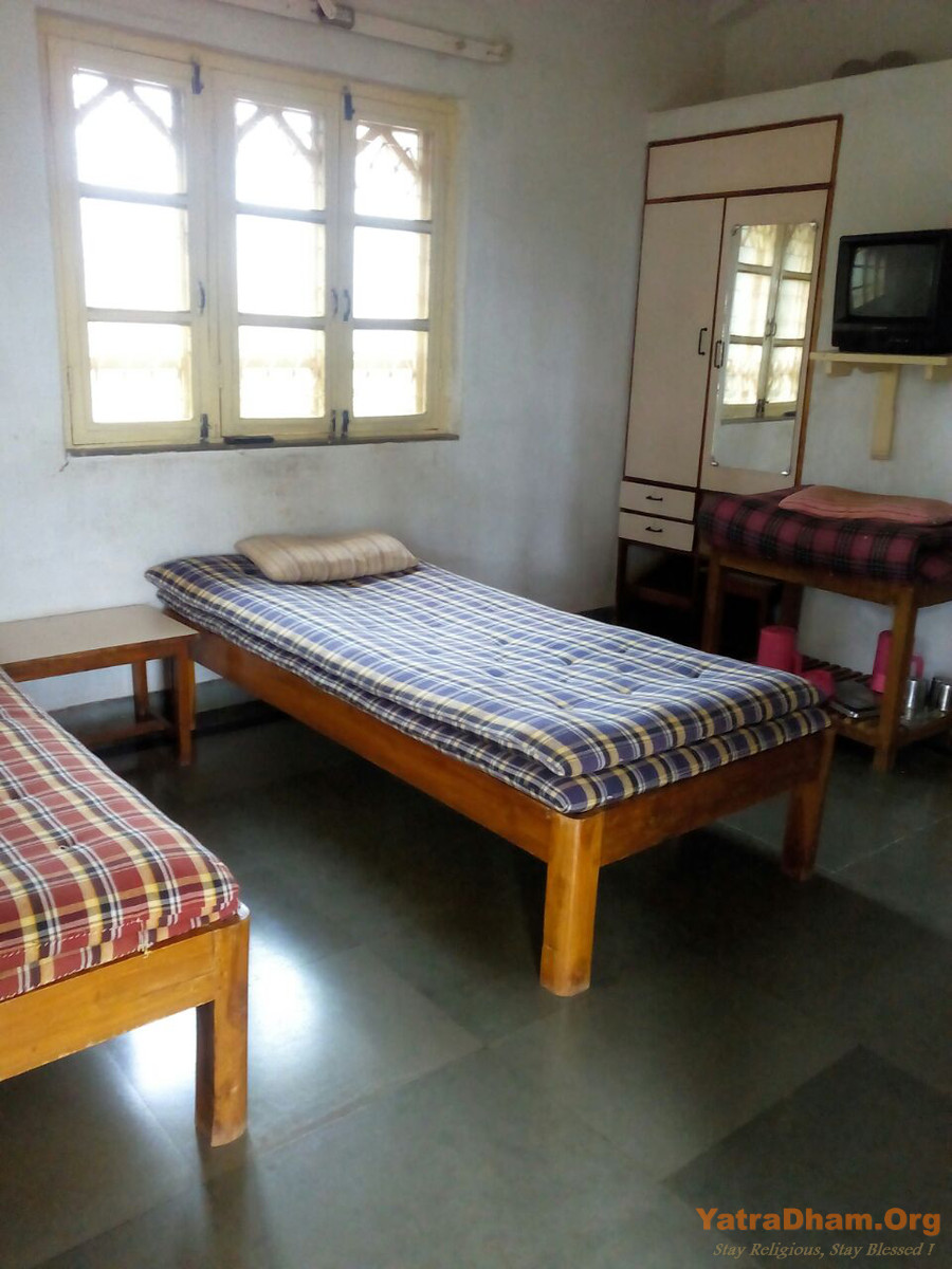 Panchagani_Kantilal_Vakharia_Sanatorium_Non A/c. Room_View3