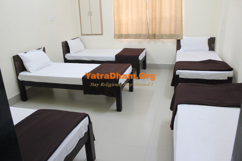 Pandhapur - Shri Vitthal Rukamani Bhakta Nivas 5 Bed Room